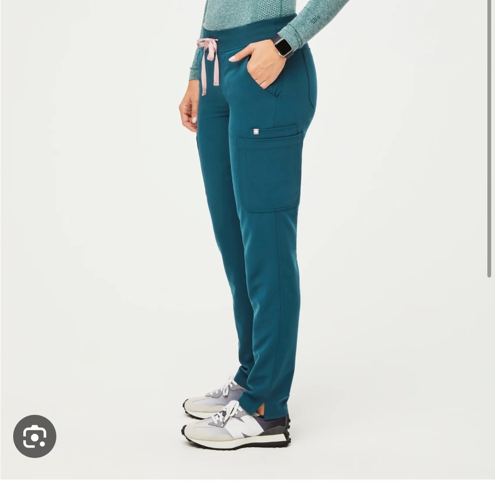 Figs Yola pant Caribbean Blue